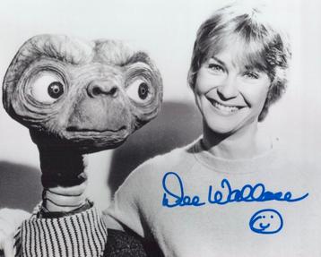 Originele handtekening dee wallace E.T.   COA beschikbaar voor biedingen