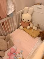 Babybedje met commode + nieuw matras, Ophalen of Verzenden, Zo goed als nieuw, Jongetje of Meisje