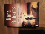 Nora Roberts - Het heetst van de dag, Boeken, Ophalen of Verzenden, Zo goed als nieuw, Nederland, Nora Roberts