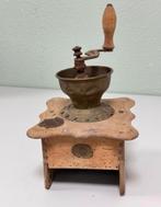 Antieke koffiemolen handmatige koffie molen antiek hout, Antiek en Kunst, Antiek | Keukenbenodigdheden, Ophalen of Verzenden