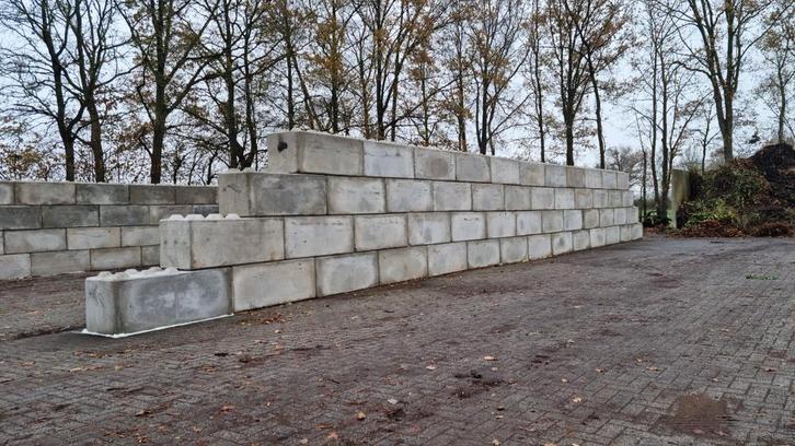Betonblokken 150x60x60, Doe-het-zelf en Verbouw, Overige Doe-het-zelf en Verbouw, Nieuw, Ophalen