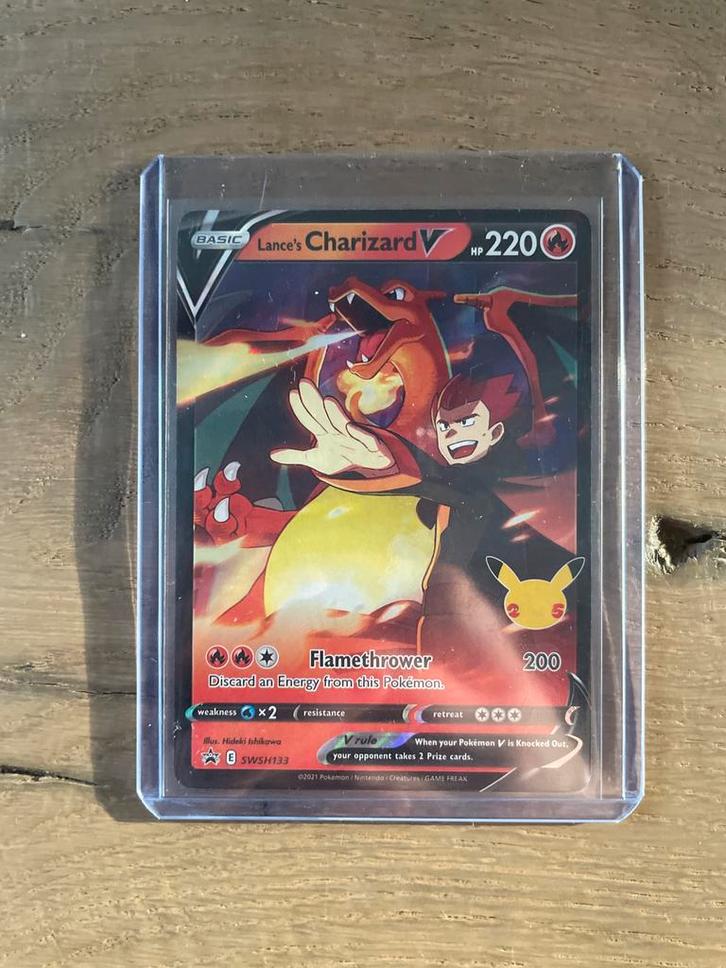 Lance's Charizard V - Celebrations - Perfecte Staat!, Hobby en Vrije tijd, Verzamelkaartspellen | Pokémon, Zo goed als nieuw, Losse kaart