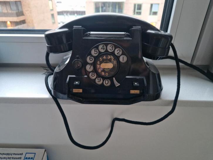 Vintage Bakelieten Telefoon met Draaischijf, Telecommunicatie, Vaste telefoons | Niet Draadloos, Gebruikt, Bakeliet, Met draaischijf