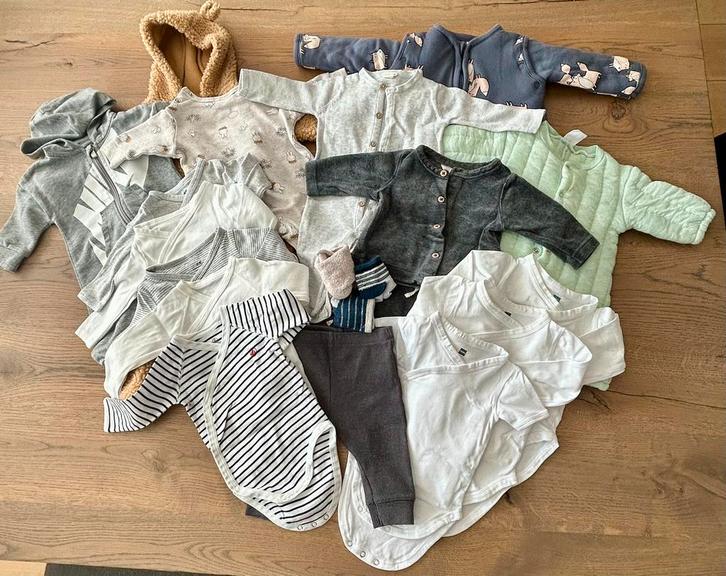 Kledingpakket baby maat 56, Kinderen en Baby's, Babykleding | Baby-kledingpakketten, Zo goed als nieuw, Maat 56, Ophalen of Verzenden