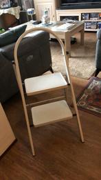 Keukentrapje, Ophalen, Zo goed als nieuw, Minder dan 2 meter