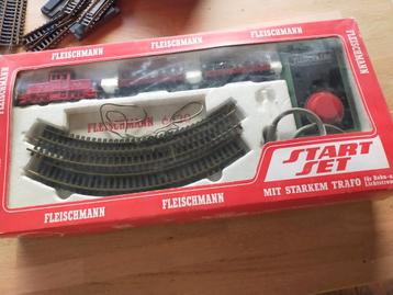 Fleischmann set in doos plus veel extras HO SPOOR  beschikbaar voor biedingen