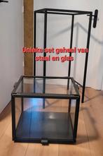 Zeldzaam Industrieel Showcase Metaal Glas Vitrine Showbox, Huis en Inrichting, Kasten | Vitrinekasten, Ophalen, Zo goed als nieuw