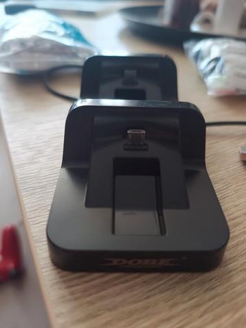 Ps 4 oplader beschikbaar voor biedingen