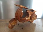 Schaalmodel Vespa scooter Kokoshout - Vintage, Ophalen of Verzenden, Zo goed als nieuw, Overige merken