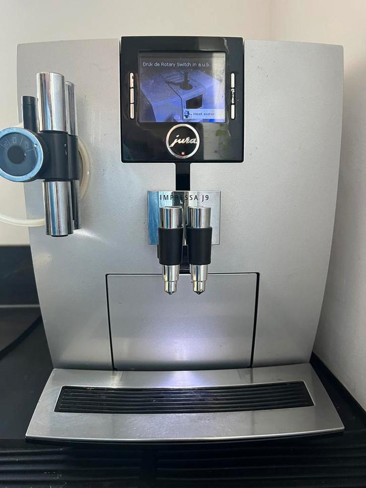 Koffiemachine JURA Impressa J9, Witgoed en Apparatuur, Koffiezetapparaten, Gebruikt, Gemalen koffie, Koffiebonen, Koffiemachine
