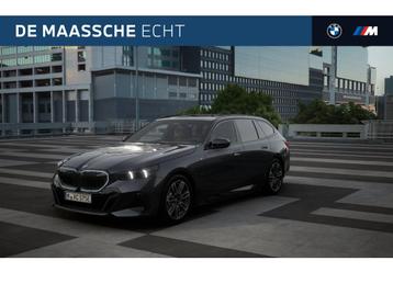 BMW 5 Serie Touring 530e M Sport Automaat / Panoramadak / Tr beschikbaar voor biedingen