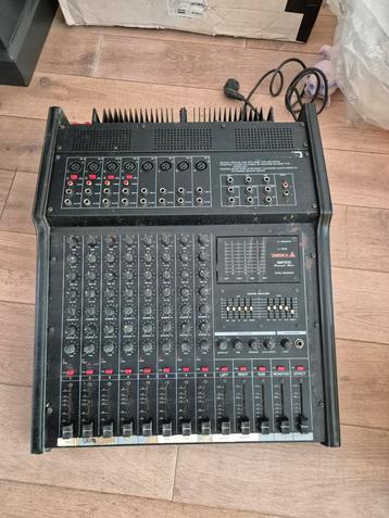 Samick en Hartke mixer+versterker  beschikbaar voor biedingen