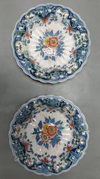 Twee Makkum aardewerk bordjes 1052  19,5cm     109z (met oph, Antiek en Kunst, Ophalen of Verzenden