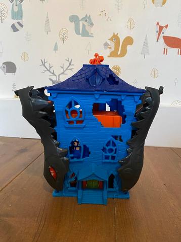 Hotwheels griezel gebouwtje /garage beschikbaar voor biedingen