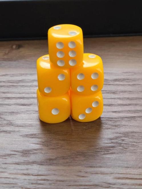 Dobbelstenen, Hobby en Vrije tijd, Gezelschapsspellen | Bordspellen, Nieuw, Ophalen of Verzenden