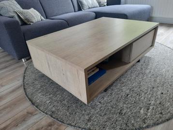 Salontafel, 2 soft close lades, 2 open vakken beschikbaar voor biedingen