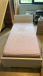 Bed 200x90 lattenbodem matras, Ophalen, 90 cm, Eenpersoons, Zo goed als nieuw