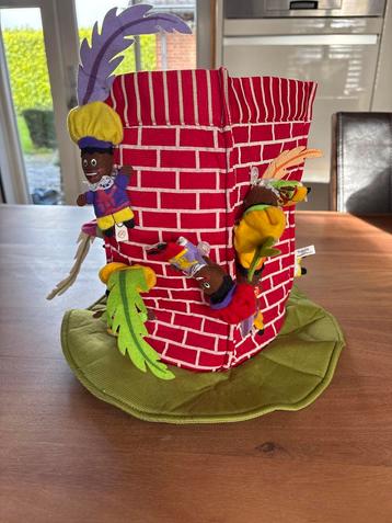 Sinterklaas Hoed met Pietjes 11 stuks beschikbaar voor biedingen