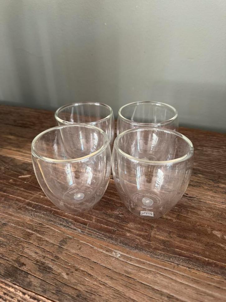 Bodum Pavina Set van 4 glazen, dubbelwandig, 0.25 l, Huis en Inrichting, Keuken | Servies, Zo goed als nieuw, Glas of Glazen, Overige stijlen