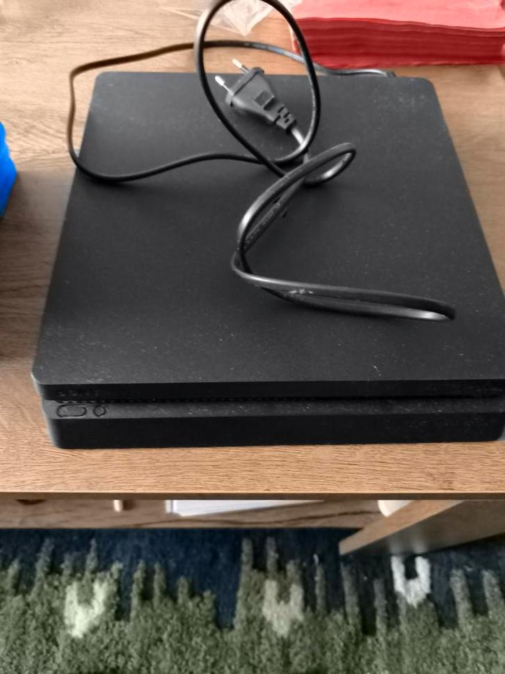 PlayStation 4 plus 10 spellen, Spelcomputers en Games, Spelcomputers | Sony PlayStation 4, Zo goed als nieuw, Original, 500 GB