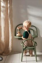 Kinder tafel + stoel H&M Home rotan groen organisch japandi, Kinderen en Baby's, Ophalen of Verzenden, Nieuw, Tafel(s) en Stoel(en)