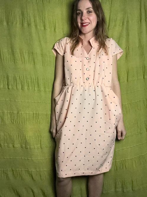 Vintage jurk - jaren 70 - zalm - gestippeld- stippen, Kleding | Dames, Jurken, Gedragen, Maat 38/40 (M), Oranje, Onder de knie
