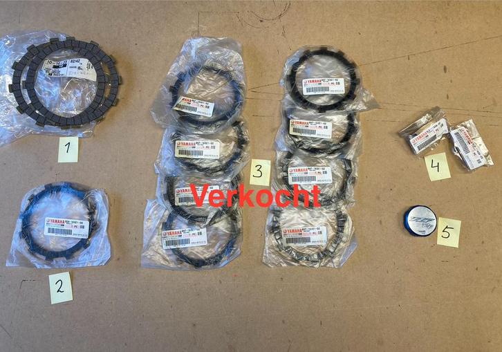 Nieuw (NOS) div originele onderdelen KAWASAKI en YAMAHA, Motoren, Accessoires | Overige, Nieuw, Ophalen