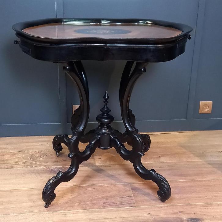 Antieke wijntafel, Hollands Willem III in Horrix Stijl, Huis en Inrichting, Tafels | Salontafels, Gebruikt, Minder dan 50 cm, 50 tot 100 cm