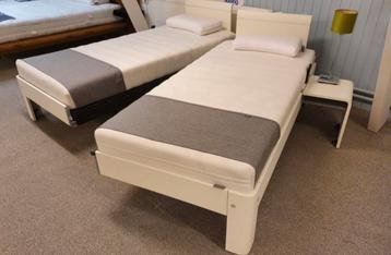 Showroom Auping Auronde Deelbaar 180x200 Wit Compleet beschikbaar voor biedingen