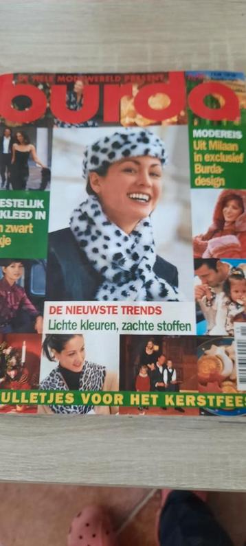 Kerstbijlage Burda november 97 beschikbaar voor biedingen
