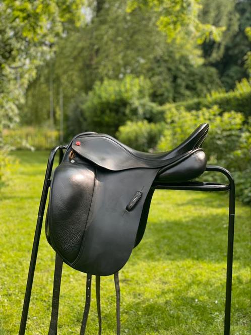 Dressuurzadel zadel Albion Legend K2 17”, Dieren en Toebehoren, Paarden en Pony's | Zadels, Ophalen of Verzenden