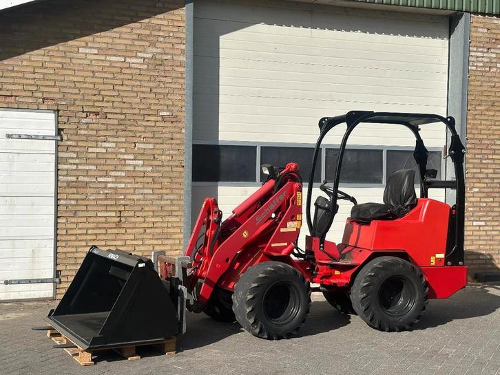 Schäffer 2033 (bj 2012), Zakelijke goederen, Machines en Bouw | Kranen en Graafmachines, Wiellader of Shovel
