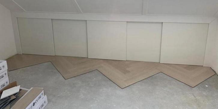 Schuifdeuren knieschoten opmaat ikea kasten monteren, Huis en Inrichting, Stoffering | Vloerbedekking, Zo goed als nieuw, Tapijt