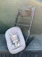 Zwarte Stokke Tripp Trapp met newbornset en accessoires, Kinderen en Baby's, Kinderstoelen, Ophalen, Gebruikt, Meegroeistoel, Gordel(s)