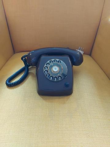 Vintage PTT T65 Draaischijf telefoon. de Luxe Bruin.  beschikbaar voor biedingen