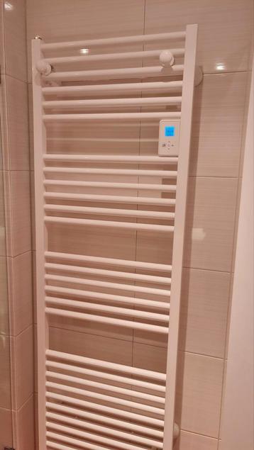 Elektrische badkamerradiator wit (BHE 75 PLUS) beschikbaar voor biedingen