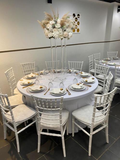 Chiavari Tiffany stoelen te huur. 40 stuks. Complete setting, Hobby en Vrije tijd, Feestartikelen | Verhuur, Overige, Ophalen