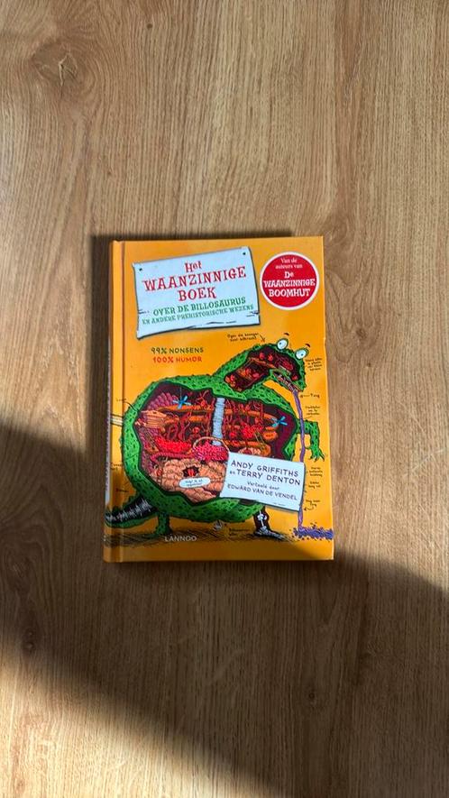 Het waanzinnige boek over de billosaurus en andere prehistor, Boeken, Kinderboeken | Jeugd | 10 tot 12 jaar, Zo goed als nieuw