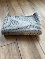 Grijze met zwarte pijlen lap french terry stof, 120 cm of meer, Zwart, 200 cm of meer, Ophalen of Verzenden