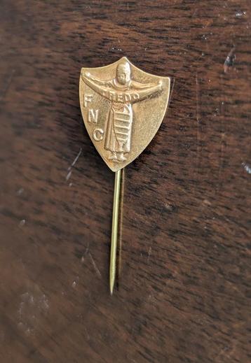 Franse insigne pin: FNC 'credo' beschikbaar voor biedingen