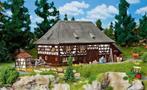 FALLER 130575: lasercut bouwpakket boerderij "Kürnbach", Hobby en Vrije tijd, Modeltreinen | H0, Overige merken, Gelijkstroom of Wisselstroom