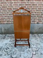 Vintage Italiaanse houten dressboy, Ophalen, Met wielen, Gebruikt