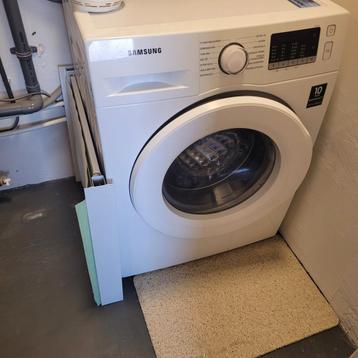 Wasmachine beschikbaar voor biedingen