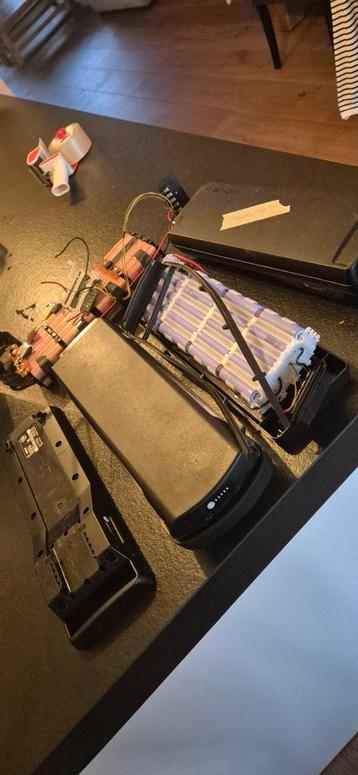 4 x Bosch Classis Accu mogelijk defect beschikbaar voor biedingen