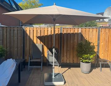 Glatz parasol Alu-Twist 250X200 cm taupe + rolvoet en hoes beschikbaar voor biedingen
