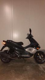 Gilera runner 125   700 euro!! Vandaag/morgen, Ophalen, Zo goed als nieuw, Zip