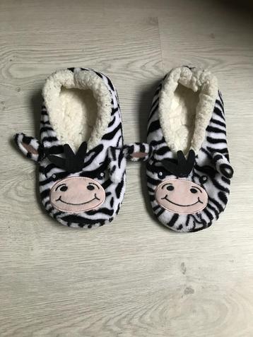 grappige zebra slofjes 33/34 beschikbaar voor biedingen