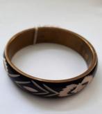 Armband gekerfd been of kunststof op messing (7949), Ophalen, Zo goed als nieuw