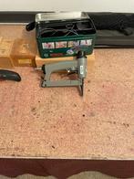 Stoffeer benodigheden naaimachine compressor  tacker, Hobby en Vrije tijd, Naaimachines en Toebehoren, Ophalen of Verzenden, Zo goed als nieuw