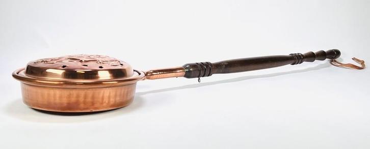 1519. Koperen beddenpan – Adam en Eva reliëf, 19e eeuw, Antiek en Kunst, Antiek | Koper en Brons, Ophalen of Verzenden